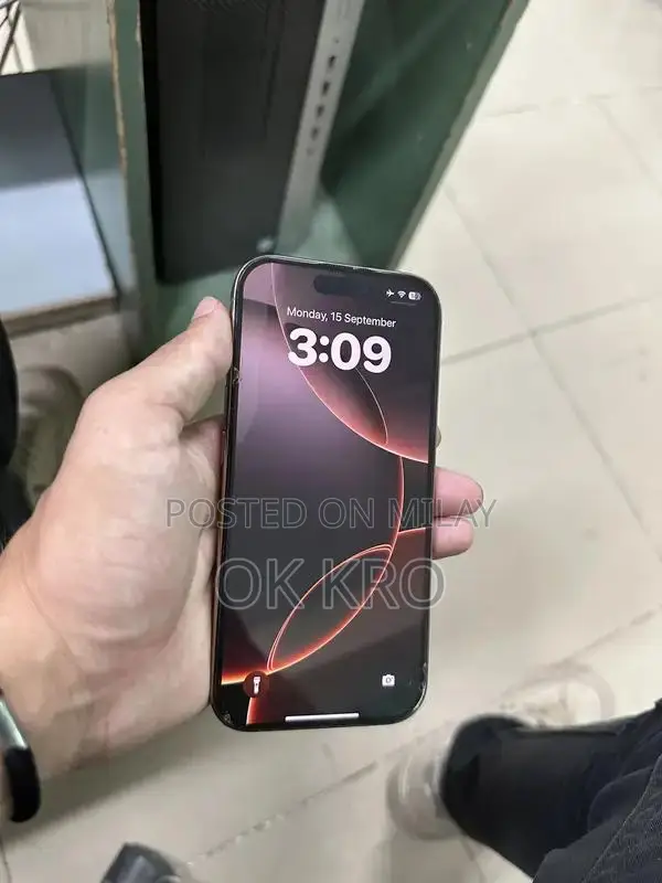 Factory Unlocked Desert Color iPhone with Dual SIM Support