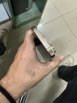 Factory Unlocked Desert Color iPhone with Dual SIM Support