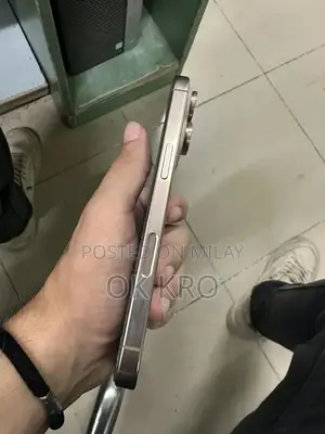 Factory Unlocked Desert Color iPhone with Dual SIM Support