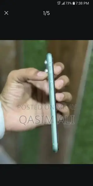 Apple iPhone 11 64GB Smartphone Excellent Condition