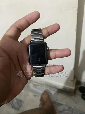 Apple Watch Series 3 GPS 42mm Smartwatch in Good Condition