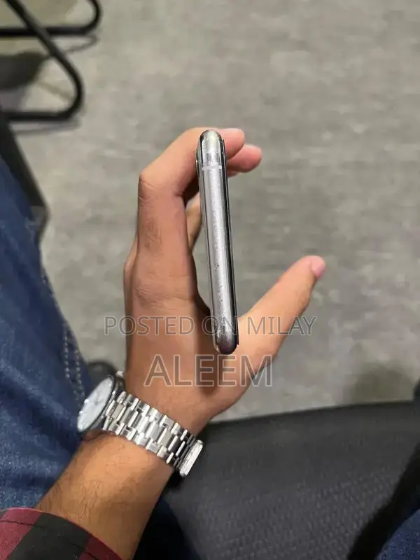 Apple iPhone 11 Pro Max 256GB PTA Approved Smartphone