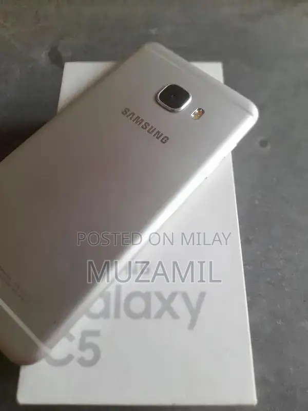 Samsung Galaxy C5 Dual SIM Smartphone with Fingerprint Sensor