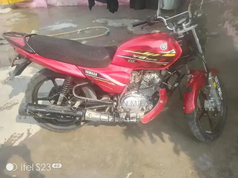 Yamaha YBZ 125 DX Motorcycle - Low Mileage Single-Cylinder Bike