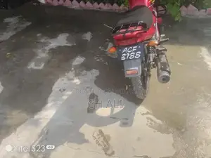 Yamaha YBZ 125 DX Motorcycle - Low Mileage Single-Cylinder Bike