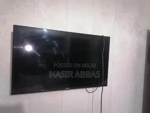 Haier LED Projector - Like New Condition