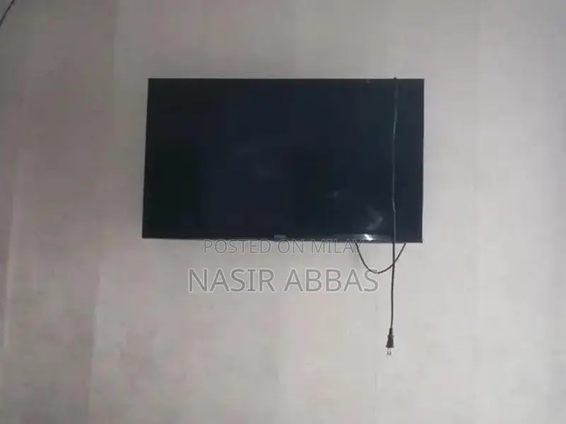 Haier LED Projector - Like New Condition