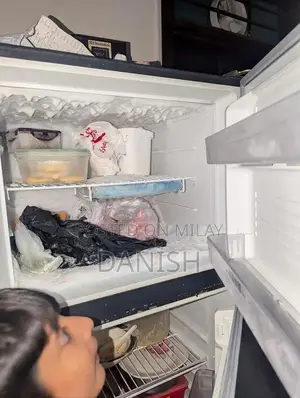 Dawlance Medium Refrigerator with Stand - Clean, Well-Maintained Condi