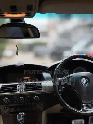 BMW 5 Series 530i Sedan - 2004 Model Premium Variant