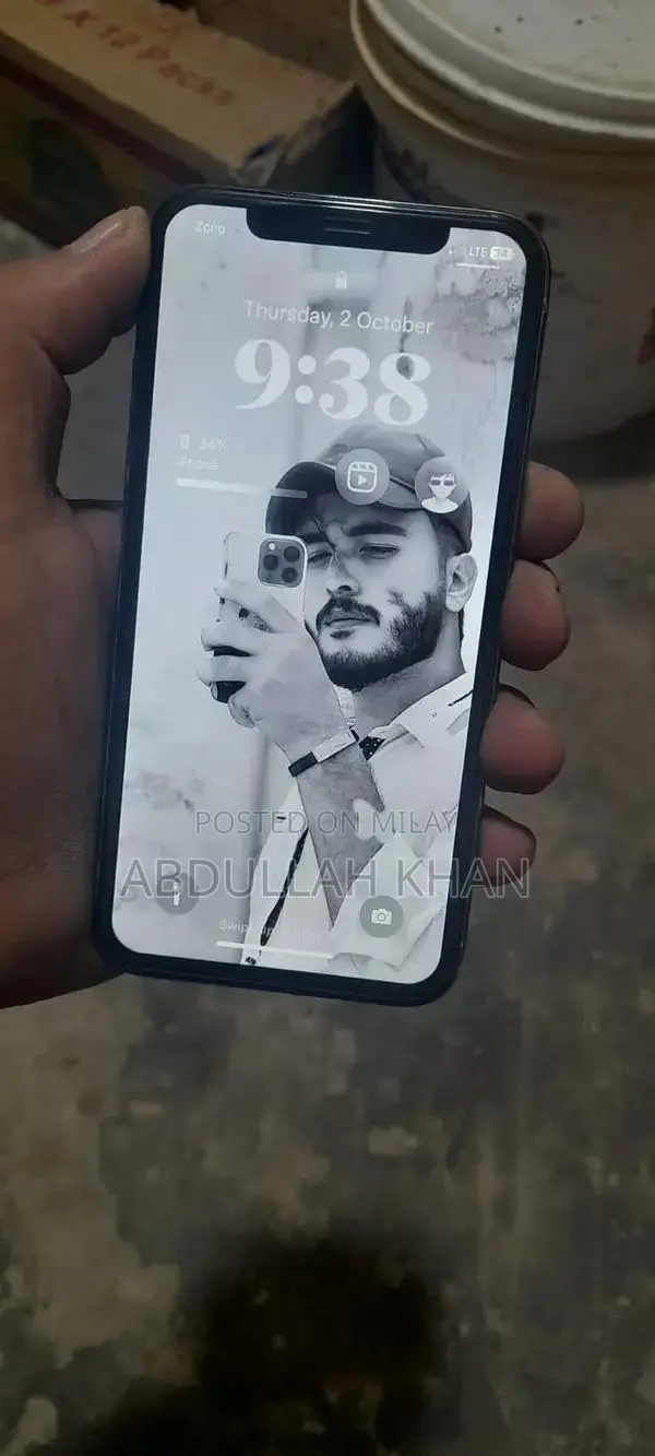 Apple iPhone X Smartphone - 64GB Model