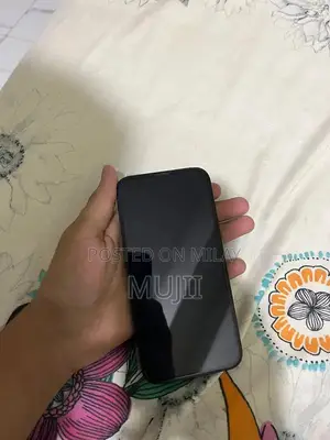 iPhone 13 128GB Smartphone - Black Color