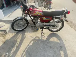 Honda 125cc Motorcycle - 2025 Model Urban Commuter