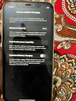 Apple iPhone 11 128GB Smartphone - Pristine Condition