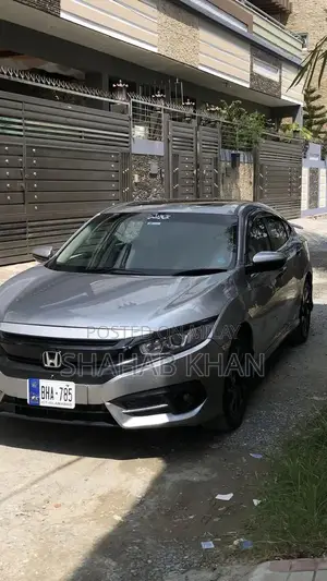 Honda Civic 2017 Full Option Sedan with Sunroof