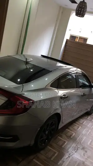 Honda Civic 2017 Full Option Sedan with Sunroof