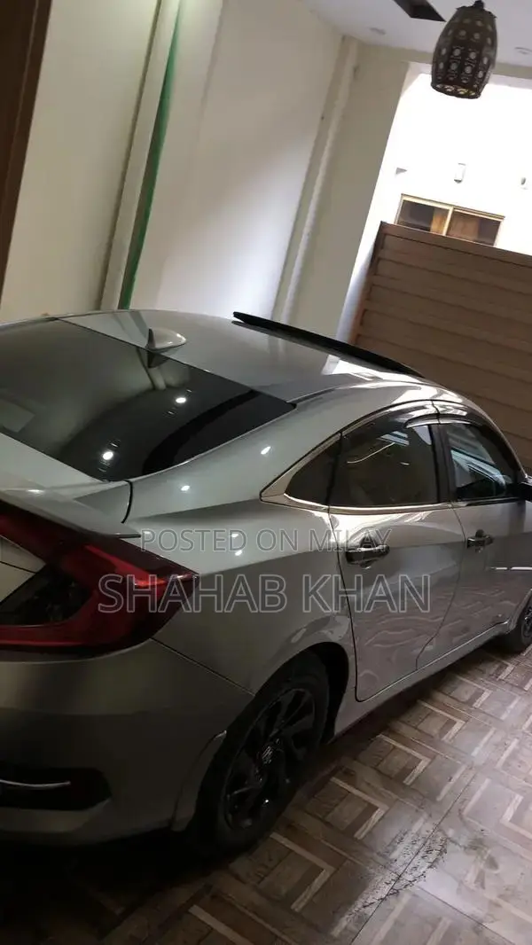 Honda Civic 2017 Full Option Sedan with Sunroof