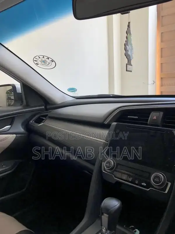 Honda Civic 2017 Full Option Sedan with Sunroof