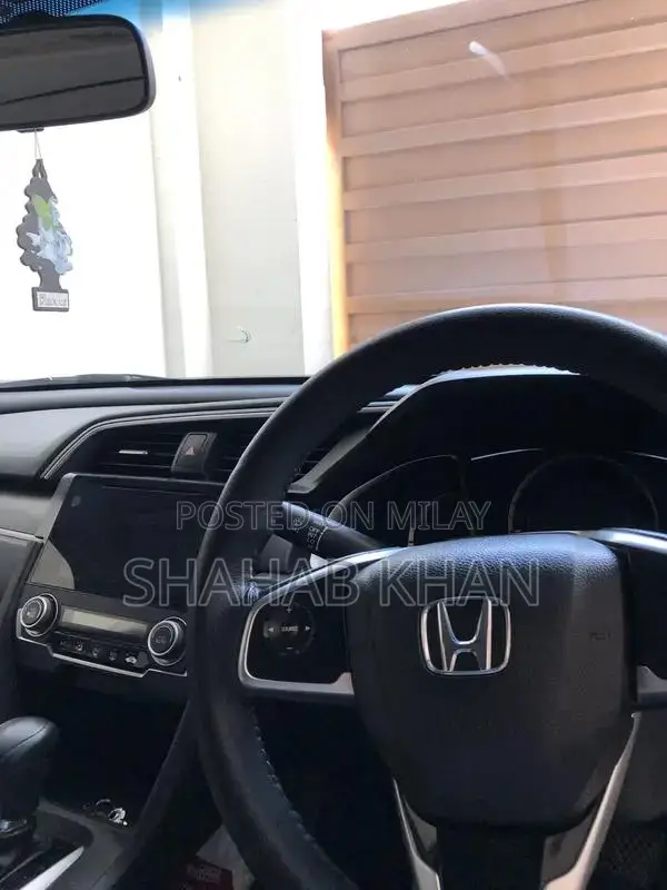 Honda Civic 2017 Full Option Sedan with Sunroof