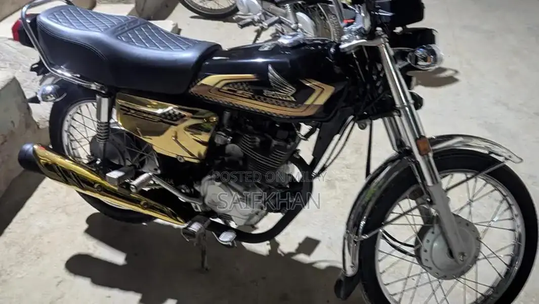 Honda 125 Golden Edition Motorcycle 2025 Model