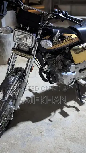 Honda 125 Golden Edition Motorcycle 2025 Model