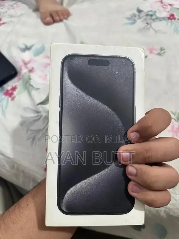 Premium Apple Smartphone 128GB Black Titanium Edition