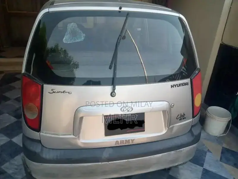 Hyundai Santro 2004 Compact Sedan - Well-Maintained Family Car