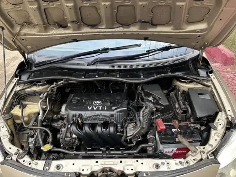 Toyota Corolla GLi Sedan - Reliable Compact Car