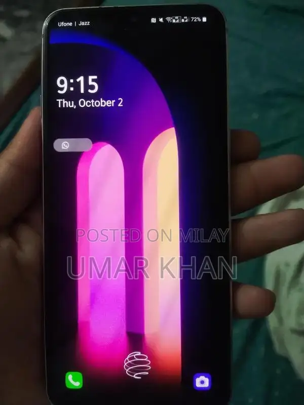 LG Dual SIM Smartphone with Advanced Features