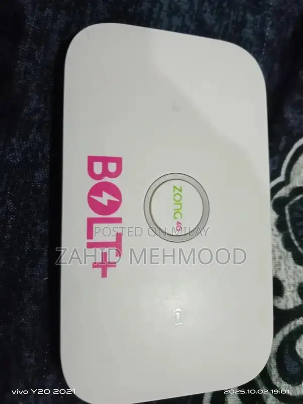 Universal Wi-Fi Unlocked Device with Extended Battery Life