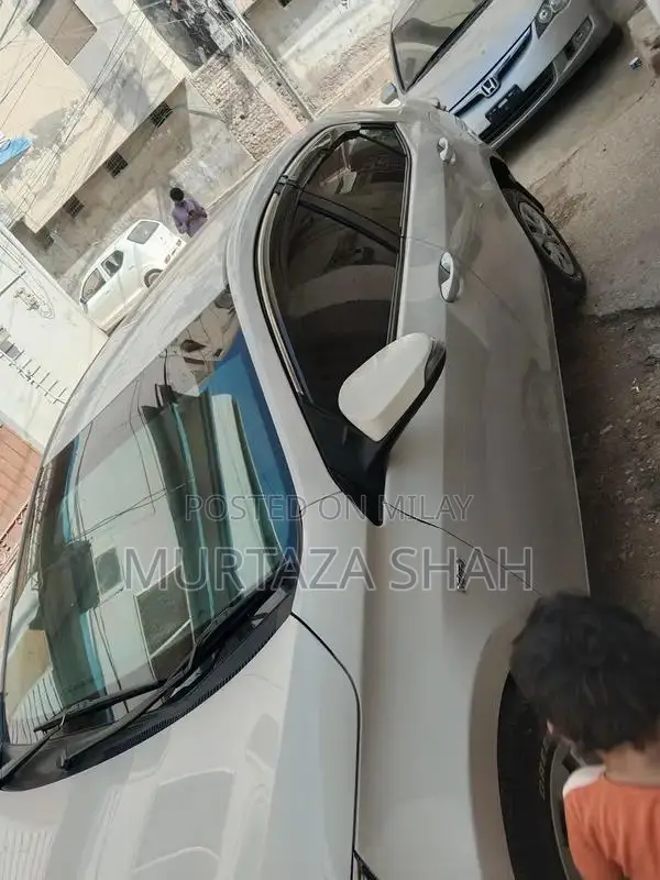 Toyota Corolla 2017 Sedan - Clean Condition Low Mileage