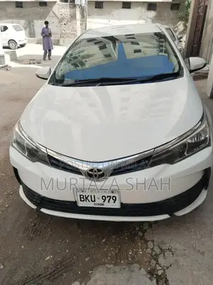 Toyota Corolla 2017 Sedan - Clean Condition Low Mileage