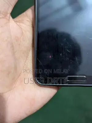 Ultra-Fast 12/256GB Smartphone with Best Camera