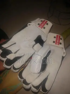 Complete Used Cricket Kit with Professional Gear and Accessories