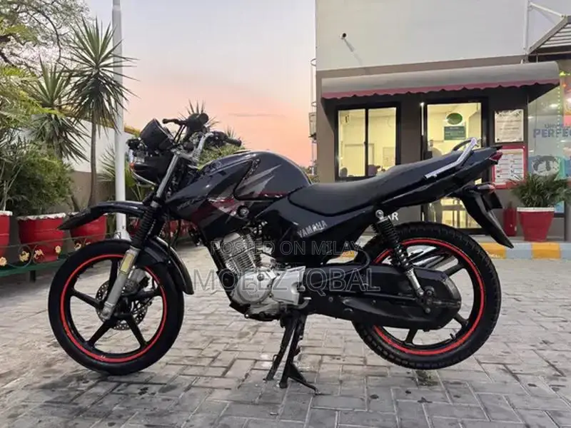 Yamaha YBR 125G Motorcycle - 2016 Model Well-Maintained