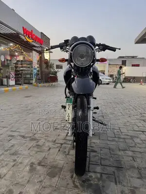 Yamaha YBR 125G Motorcycle - 2016 Model Well-Maintained