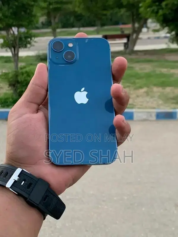 Apple iPhone 13 Smartphone 256GB Storage Excellent Condition