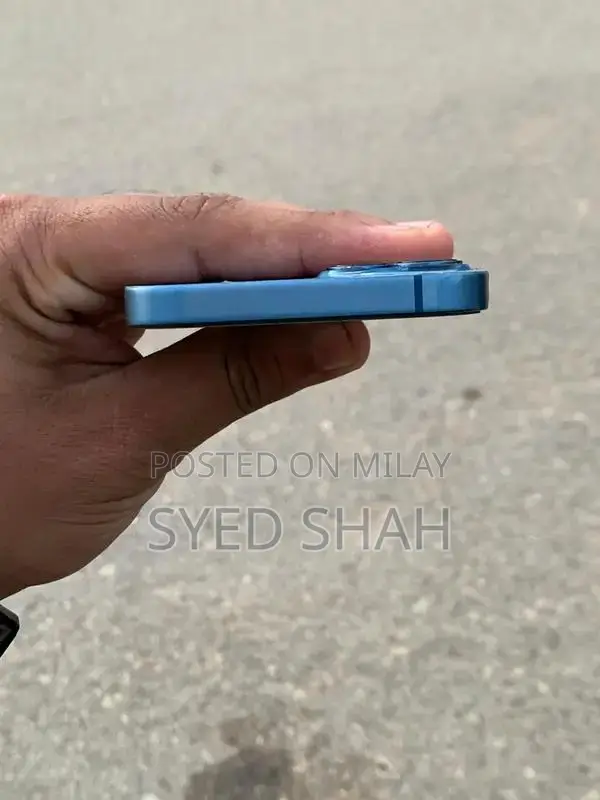 Apple iPhone 13 Smartphone 256GB Storage Excellent Condition