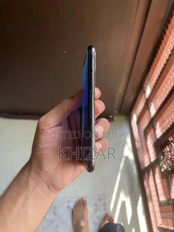 Apple iPhone 11 Pro 64GB PTA Approved Smartphone