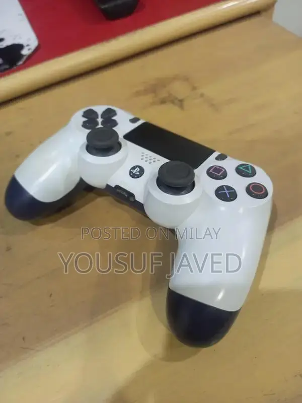 PlayStation 4 Original DualShock 4 Gaming Controller