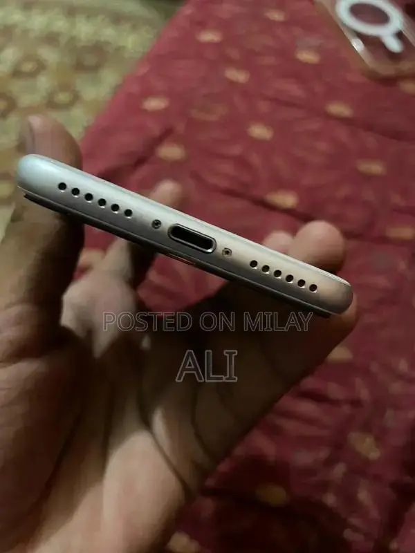 Smartphone 256GB Storage Excellent Condition Unlocked