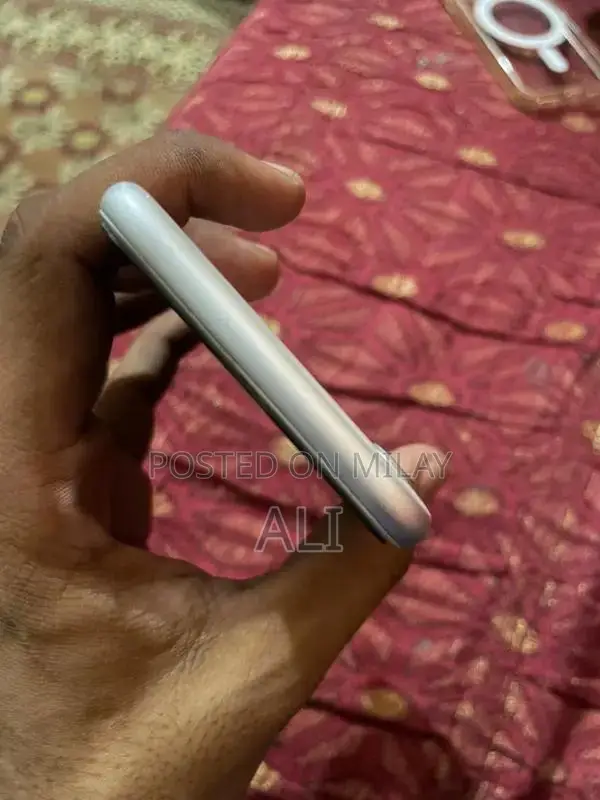 Smartphone 256GB Storage Excellent Condition Unlocked