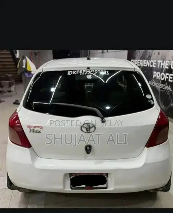 Toyota Vitz 2007 - Clean Family Sedan with Excellent Condition