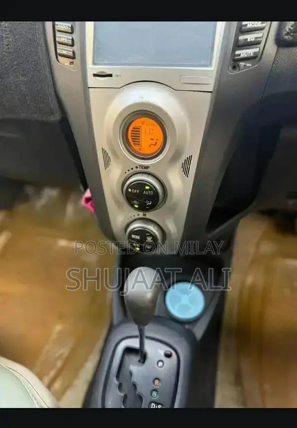 Toyota Vitz 2007 - Clean Family Sedan with Excellent Condition