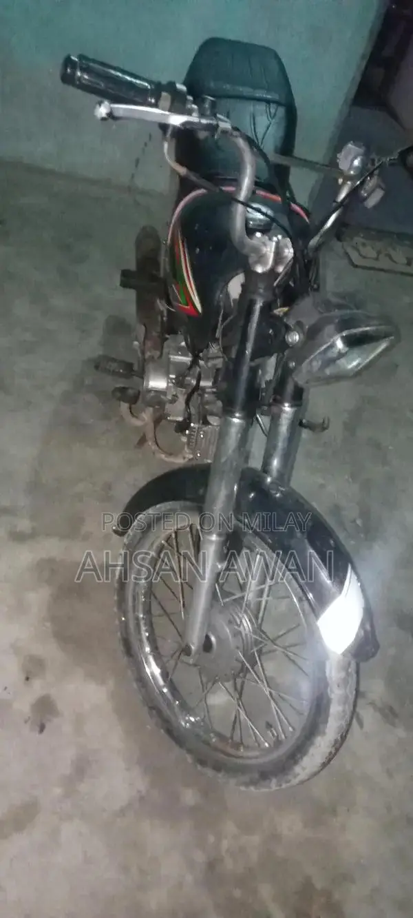 High-Performance Motorcycle - 18+19 Model with Powerful Engine