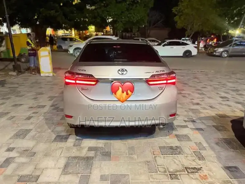 Toyota Sedan - Reliable Used Vehicle with Multiple Options