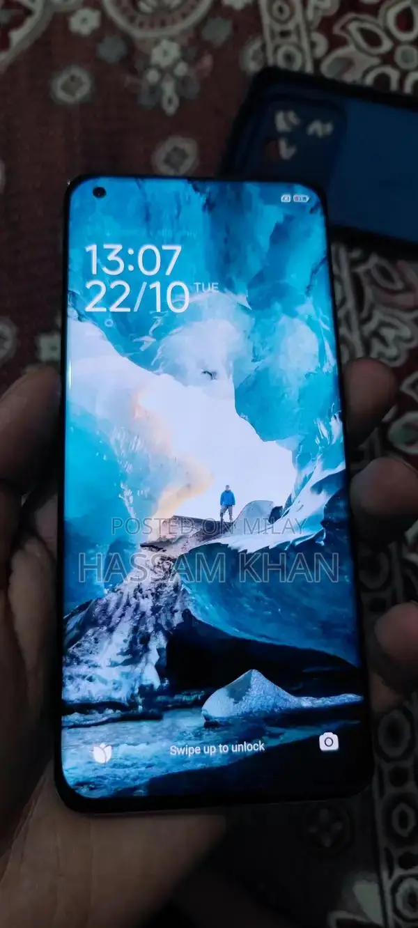 Mi 11 Ultra Flagship Smartphone High-Performance Mobile Device