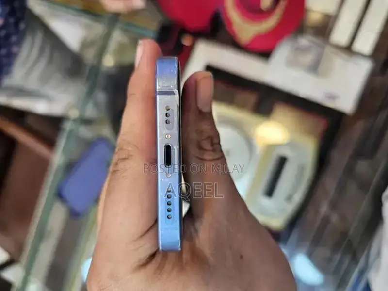 Apple iPhone 13 128GB Blue Smartphone