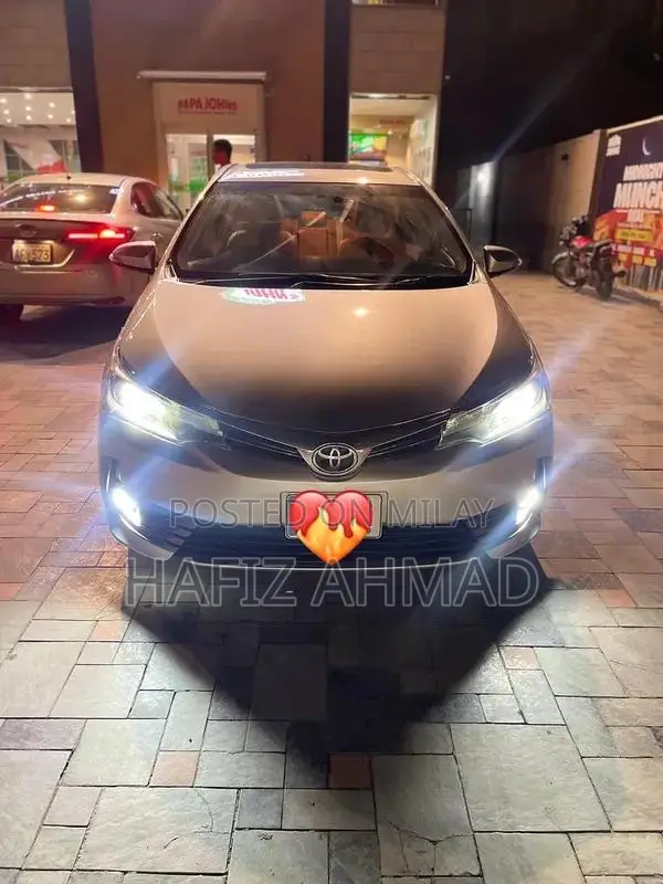 Toyota Sedan - Reliable Used Vehicle with Multiple Options