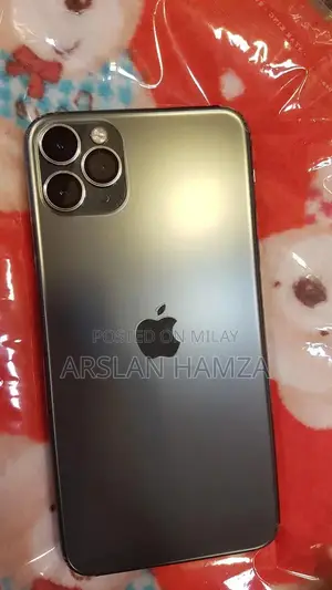 Photo - Factory Unlocked iPhone 11 Pro Max 256GB