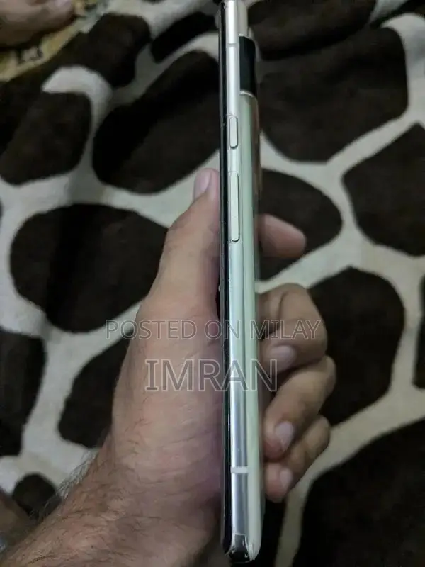 High-Performance Pixel 6 Pro Smartphone with Advanced Camera